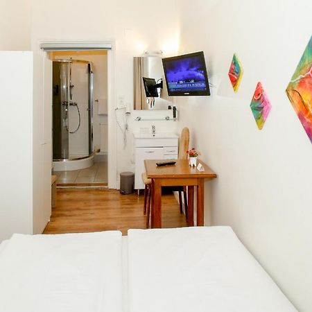 Timeout City Hotel, 5 Min To City Center, Self Check In Відень Екстер'єр фото