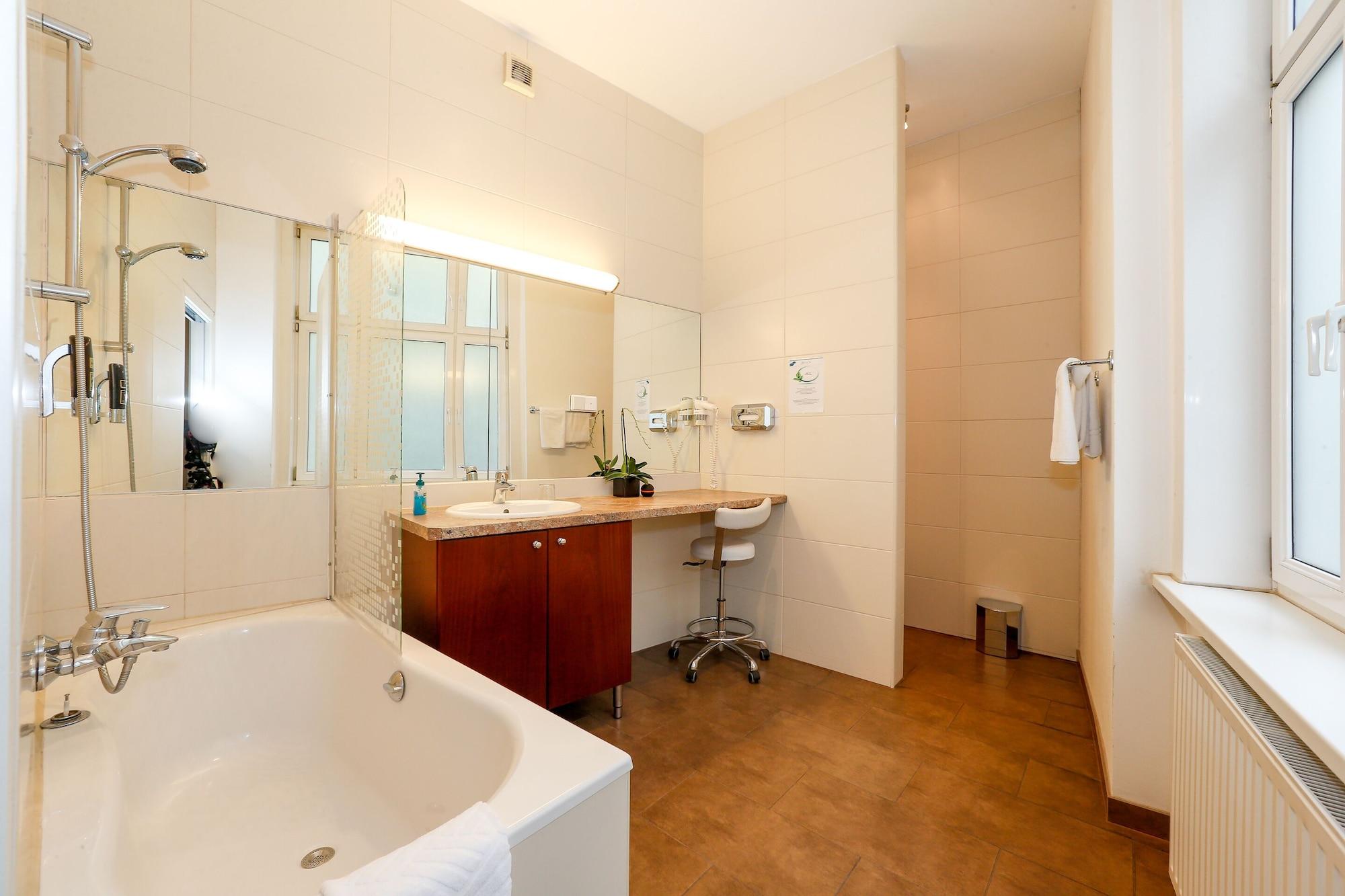 Timeout City Hotel, 5 Min To City Center, Self Check In Відень Екстер'єр фото
