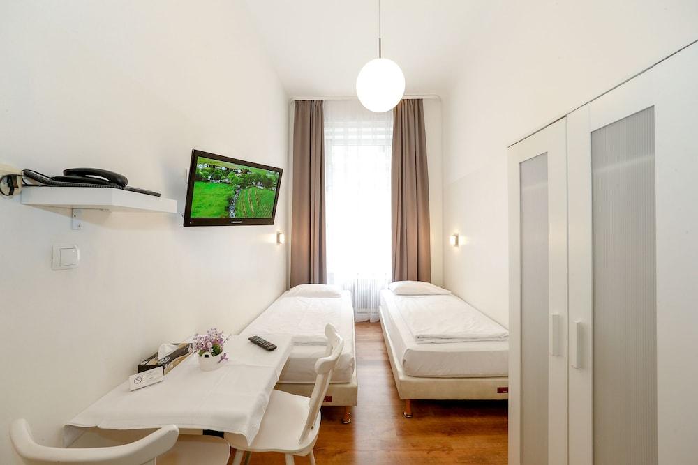 Timeout City Hotel, 5 Min To City Center, Self Check In Відень Екстер'єр фото