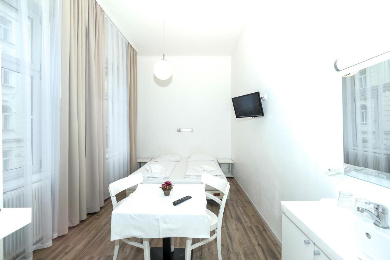 Timeout City Hotel, 5 Min To City Center, Self Check In Відень Екстер'єр фото