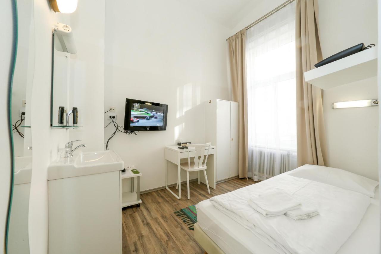 Timeout City Hotel, 5 Min To City Center, Self Check In Відень Екстер'єр фото